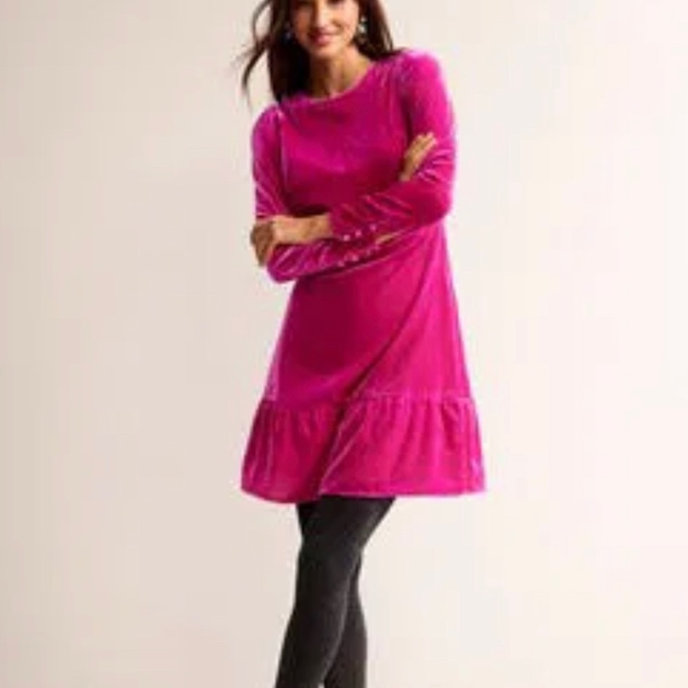 Boden Velvet short dress. Pink color. Size 6L.